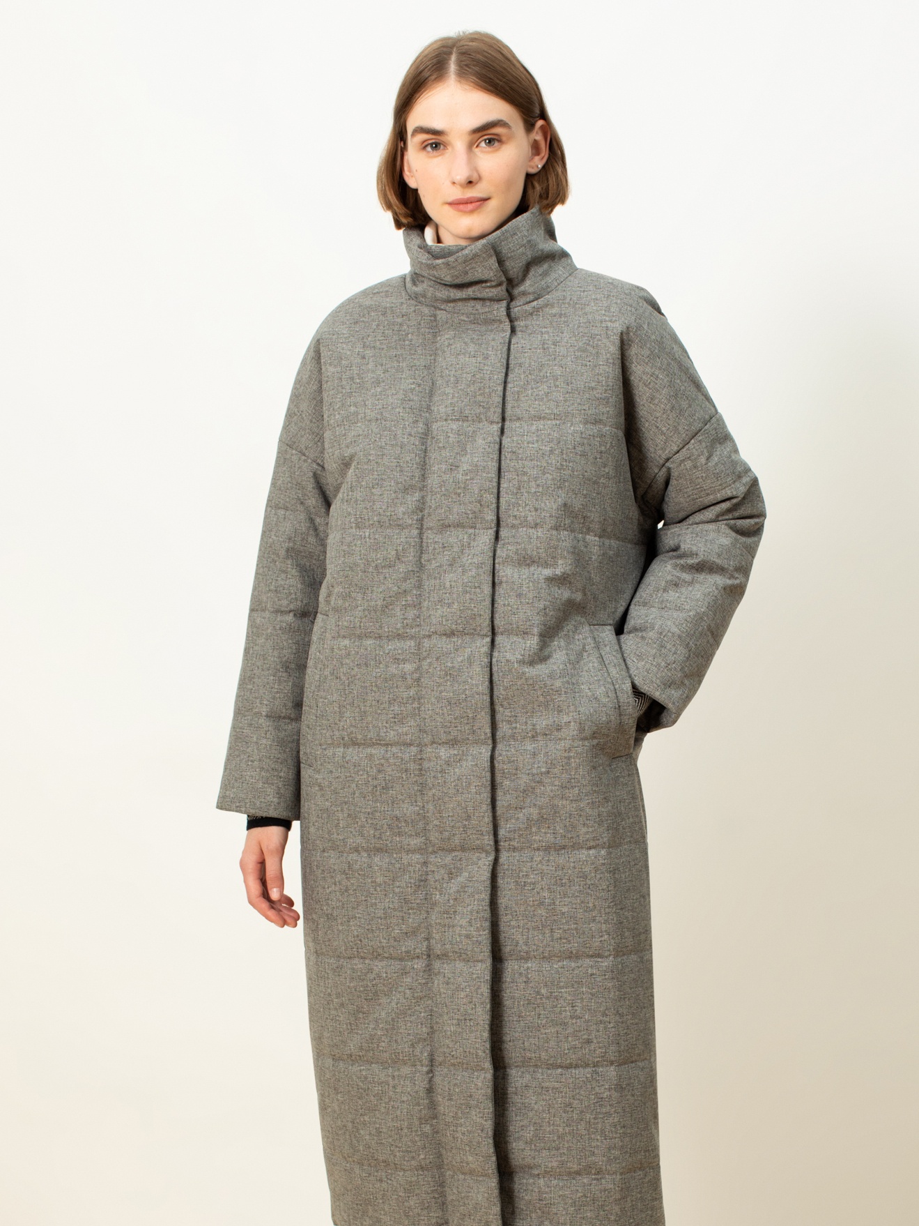 Пальто зимнее стеганое с мембраной Pompa черного цвета