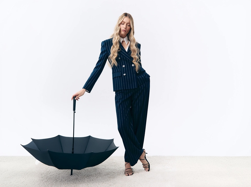 На берегу пустынных волн