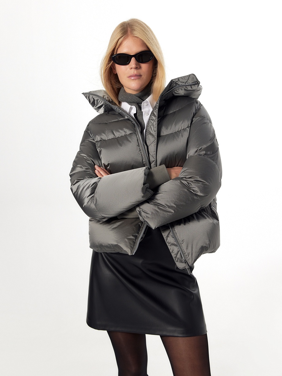 Укороченный пуховик с утеплителем 90% пух и 10% перо
