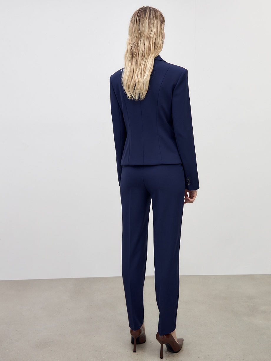 Зауженные брюки со стрелками из костюмной ткани