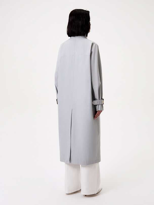 Непромокаемый тренч с высоким воротником