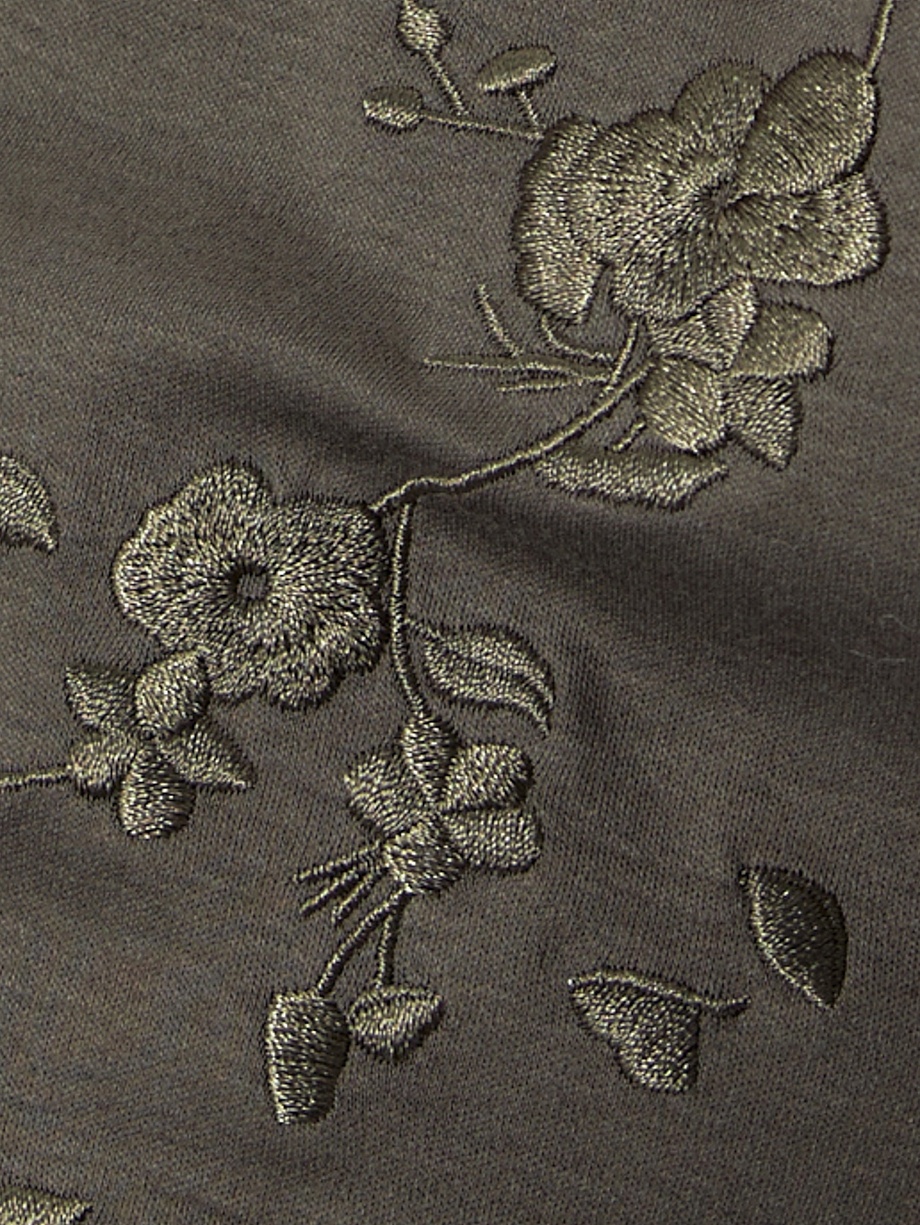 Лонгслив из натуральной ткани с шелком и вышивкой