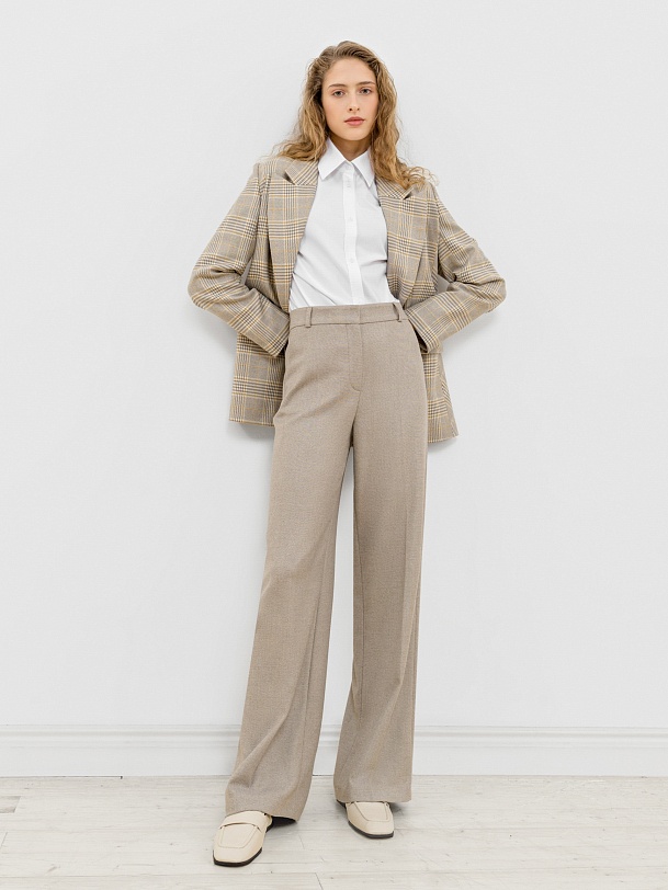 Широкие брюки со стрелками