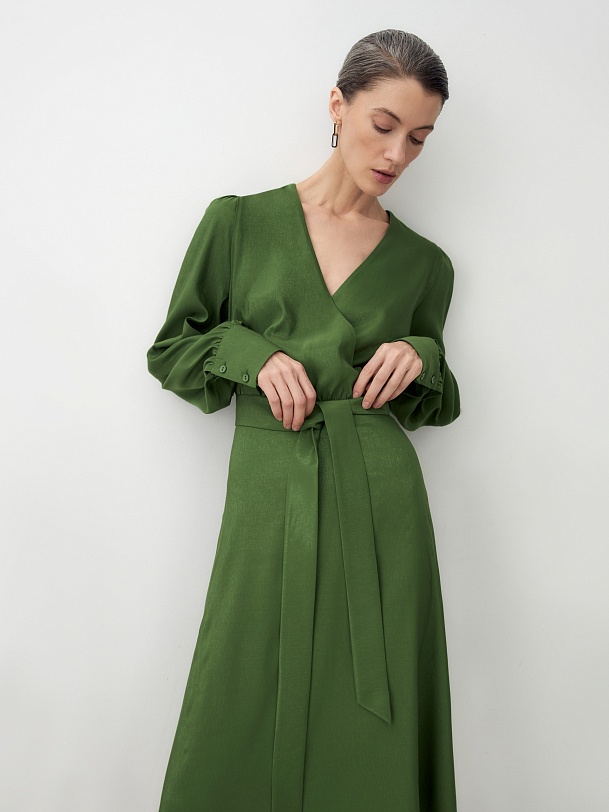 Платье миди с имитацией запаха и поясом