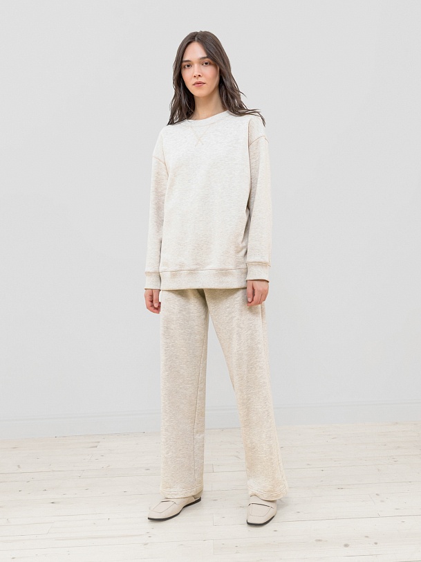 Прямой свободный свитшот