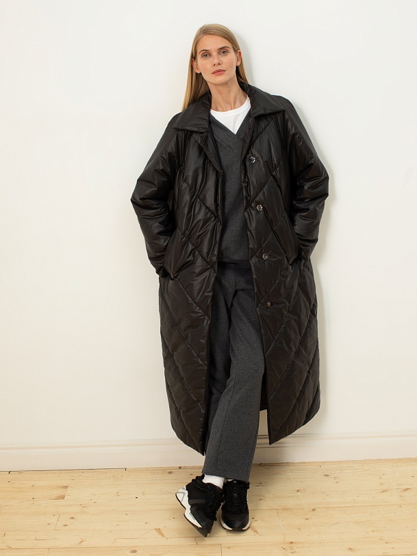 Пальто зимнее с мембраной и отстегивающимся воротником