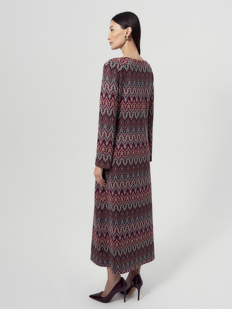 Платье с шарфом из жаккардового трикотажа
