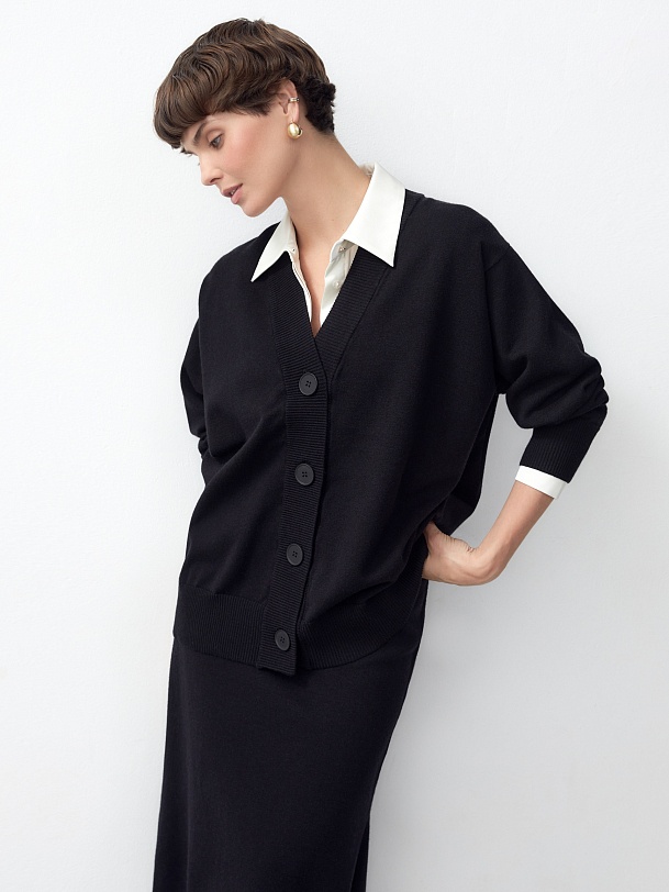 Трикотажная юбка с боковым разрезом