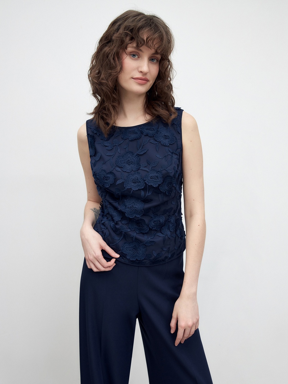 Блузка гипюровая без рукавов