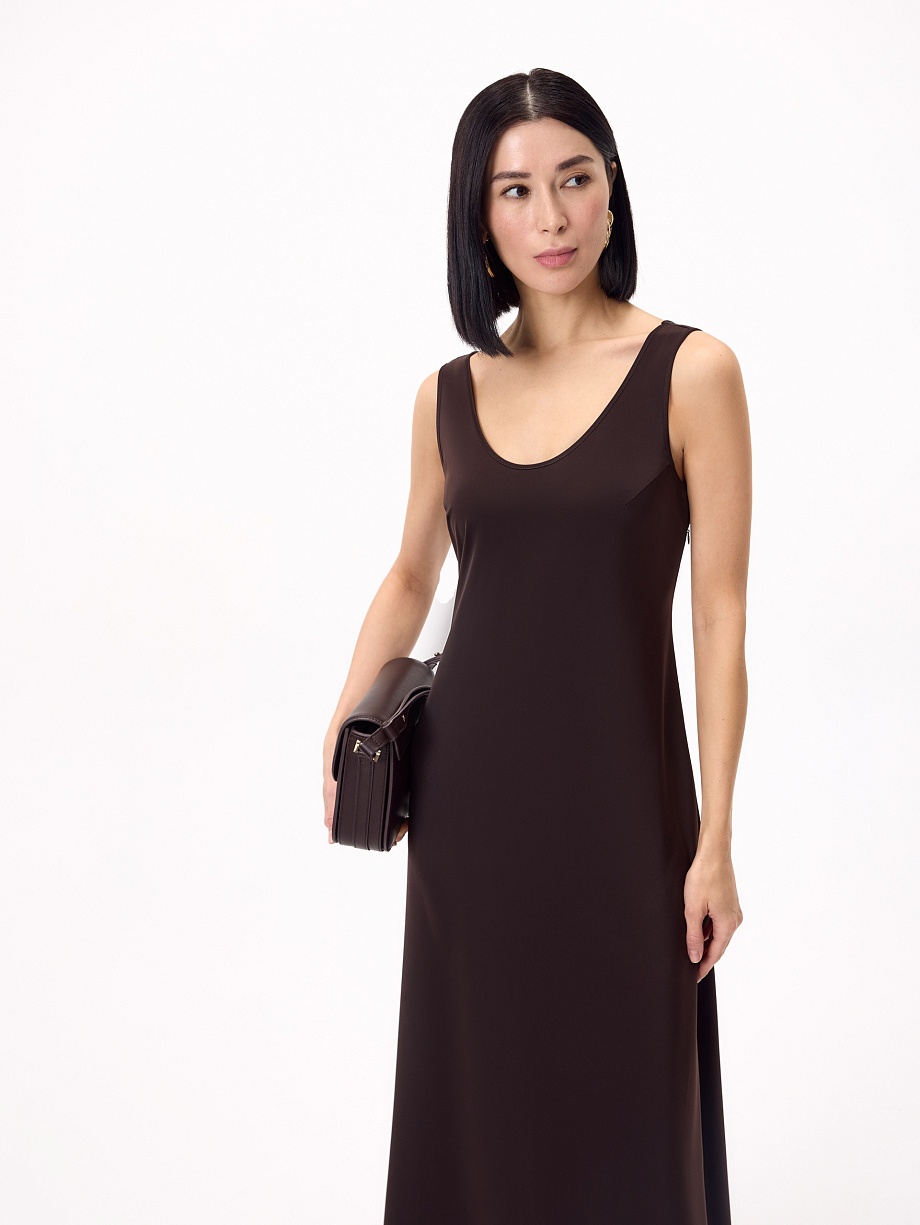 Атласное платье в бельевом стиле