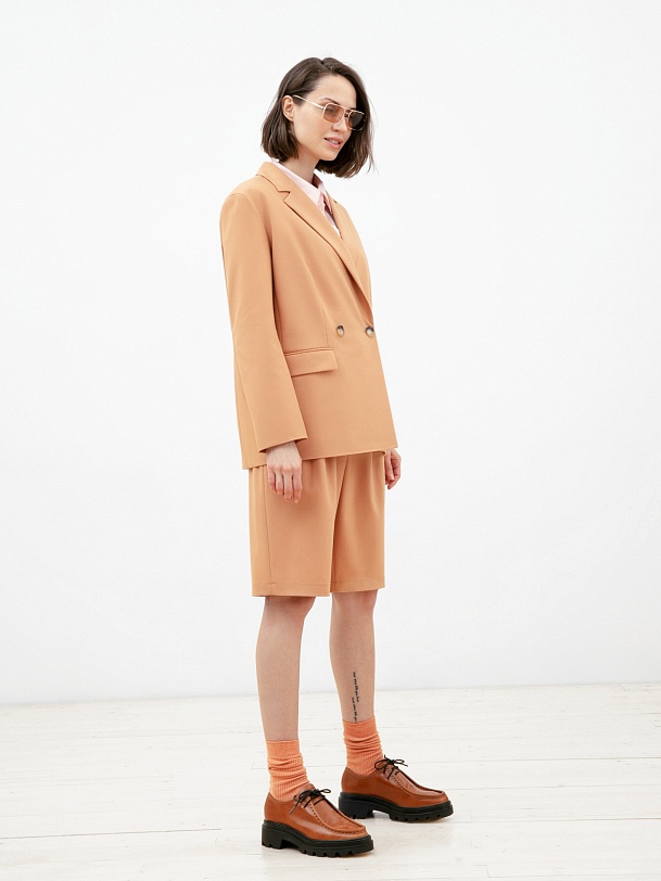 Жакет женский двубортный