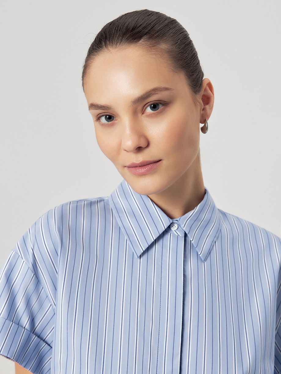 Свободная укороченная рубашка в полоску