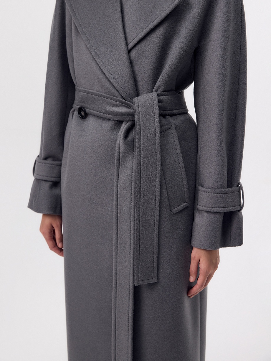 Пальто из шерсти с мембраной, утеплённой спинкой и съёмным капюшоном