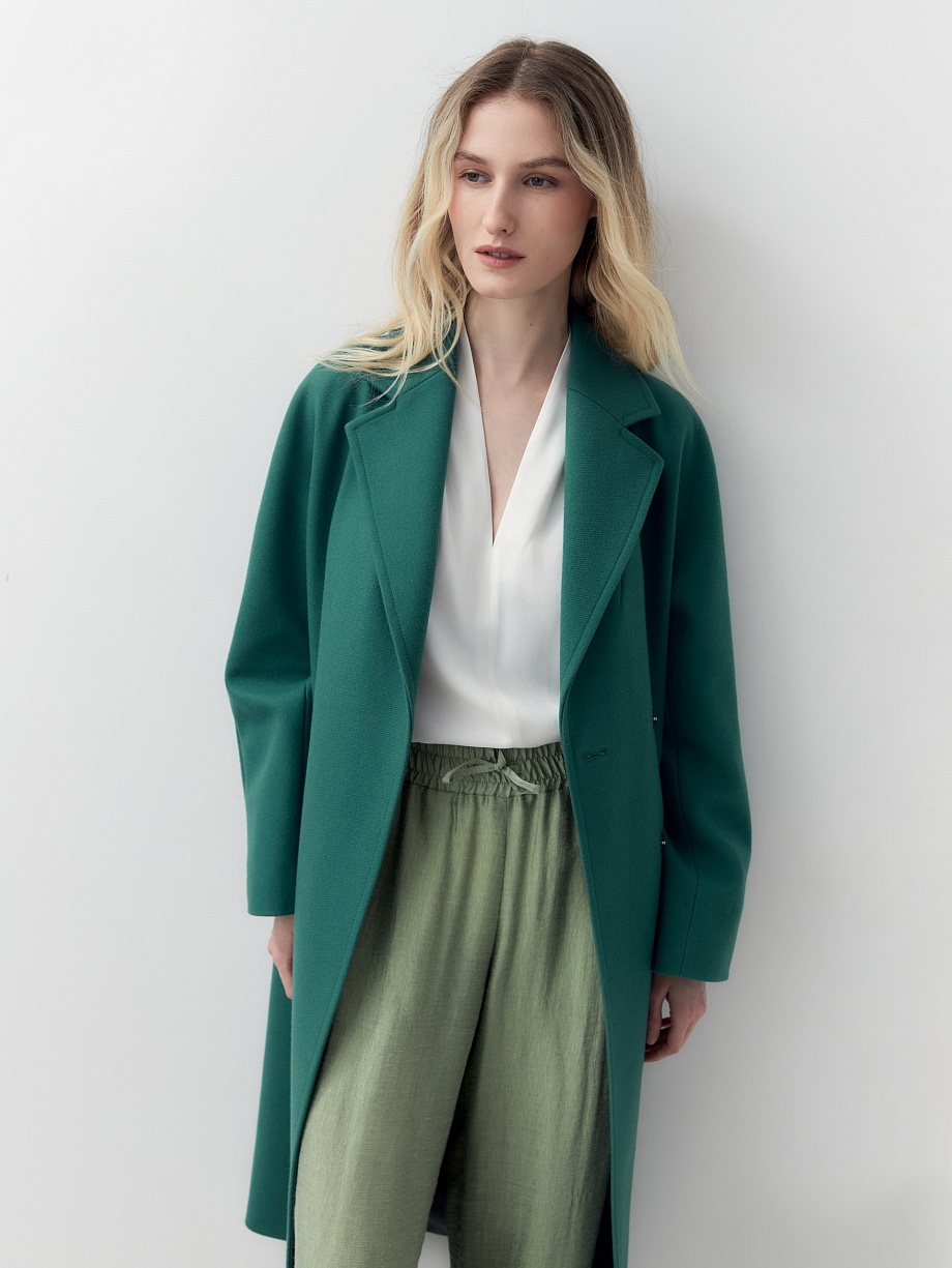 Демисезонное пальто из шерсти с мембраной