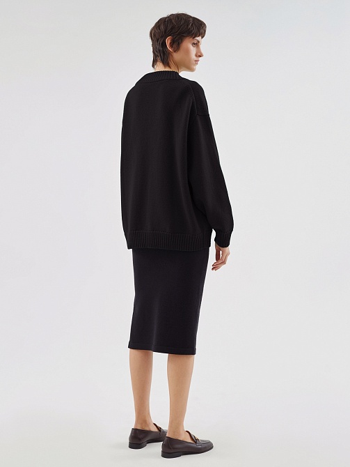 Трикотажная юбка с боковым разрезом