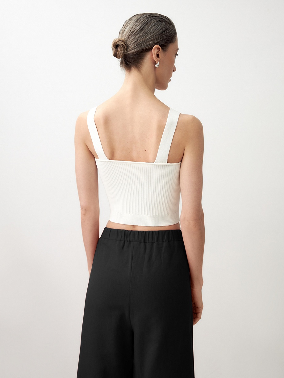 Кроп-топ на бретелях