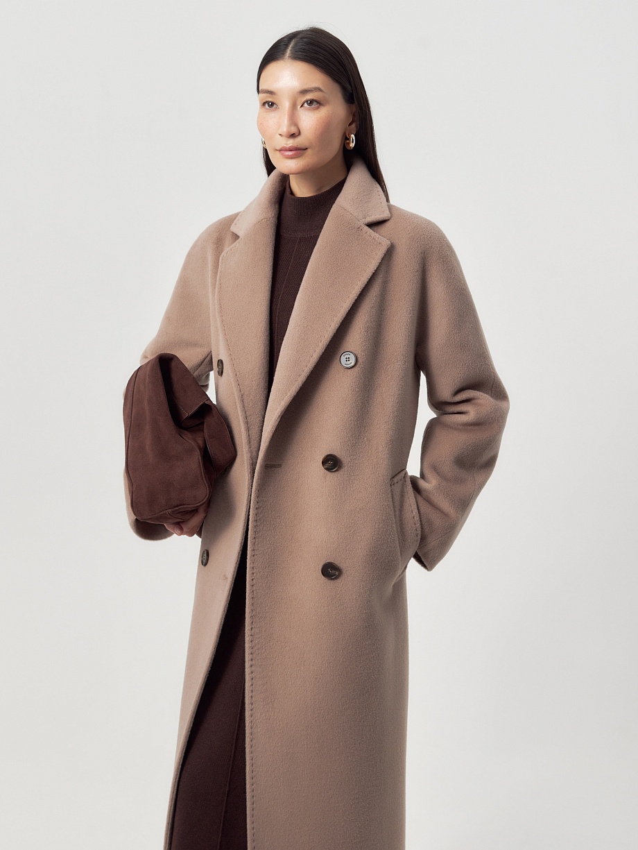 Пальто из шерсти и шелка с мембраной и утеплённой спинкой