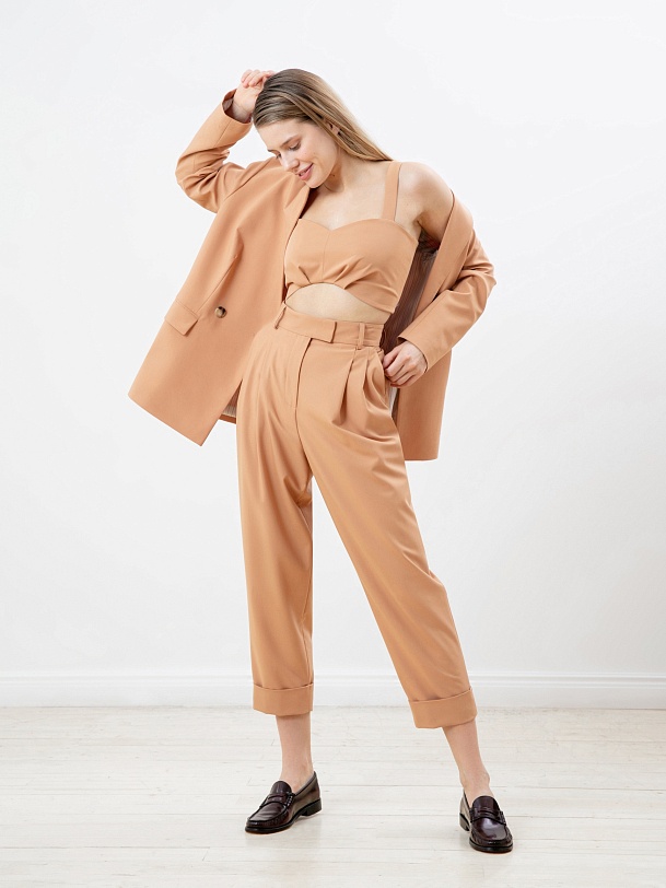 Кроп-топ бюстье на широких бретелях