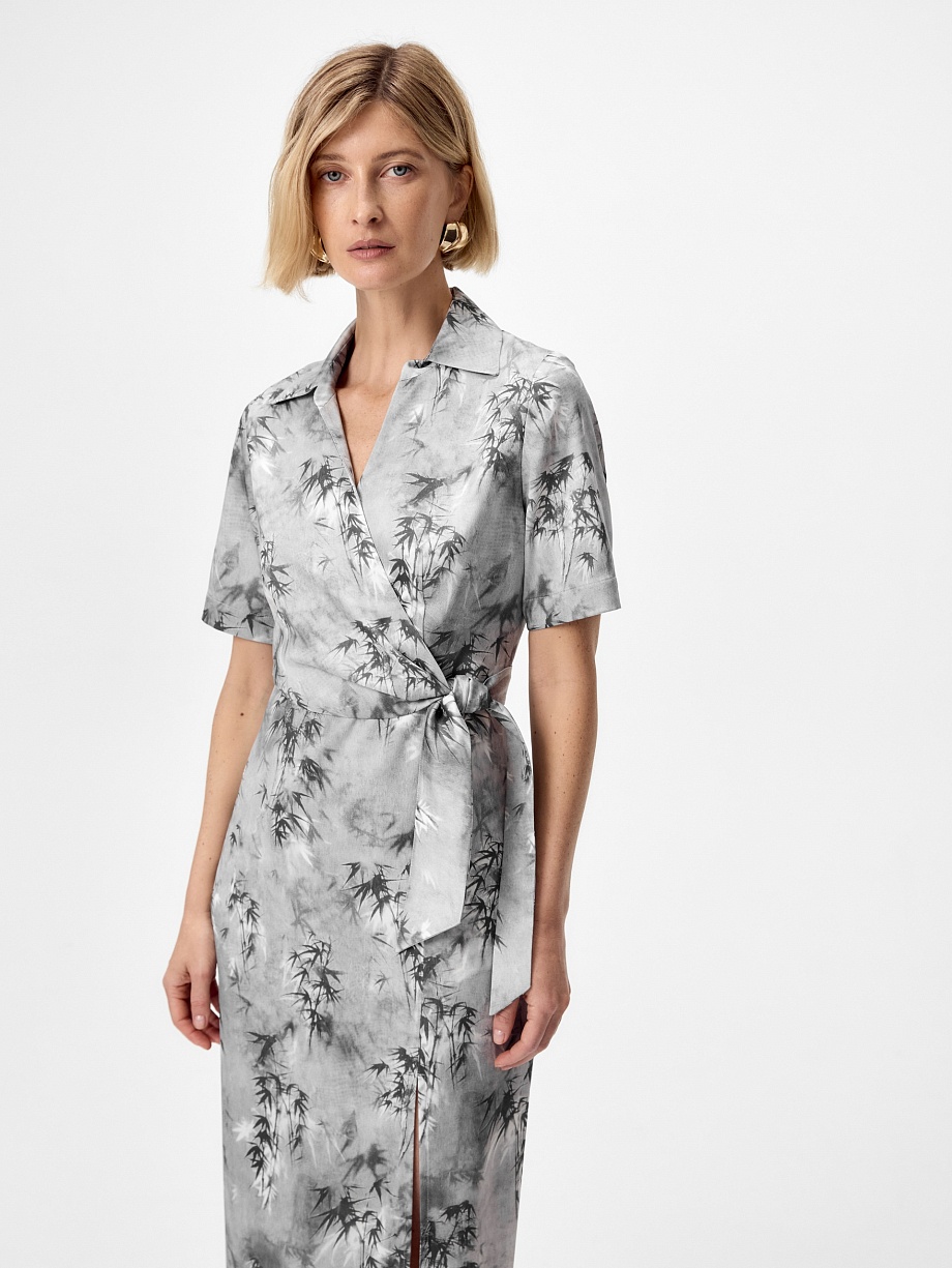 Платье на запах из вискозной атласной ткани