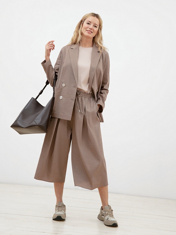 Двубортный женский жакет