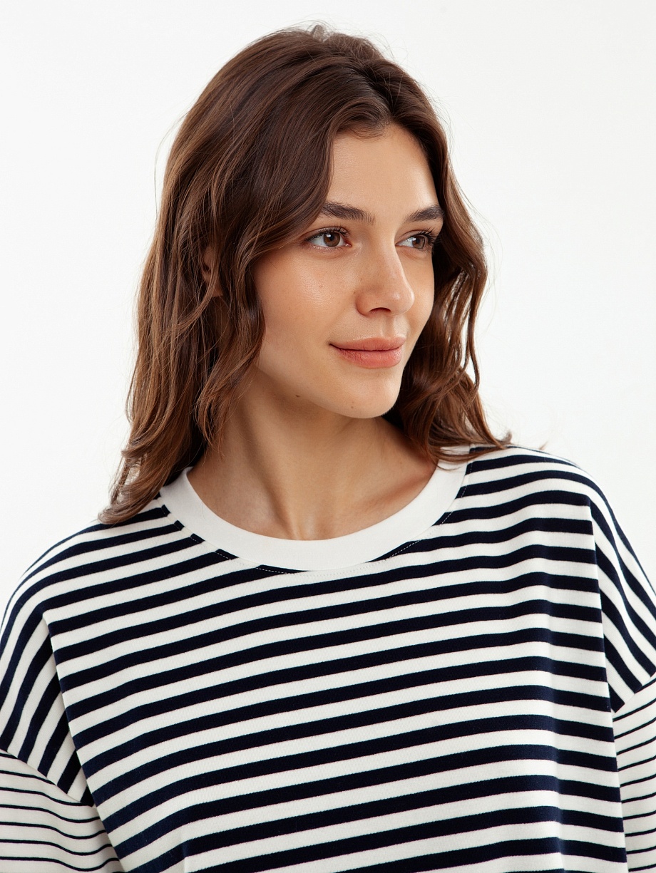 Свободная хлопковая футболка в полоску