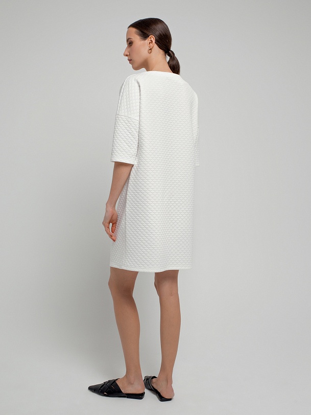 Свободное прямое платье