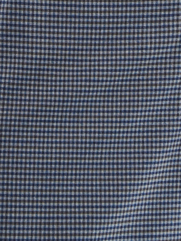 Приталенный сарафан на широких лямках с имитацией запаха