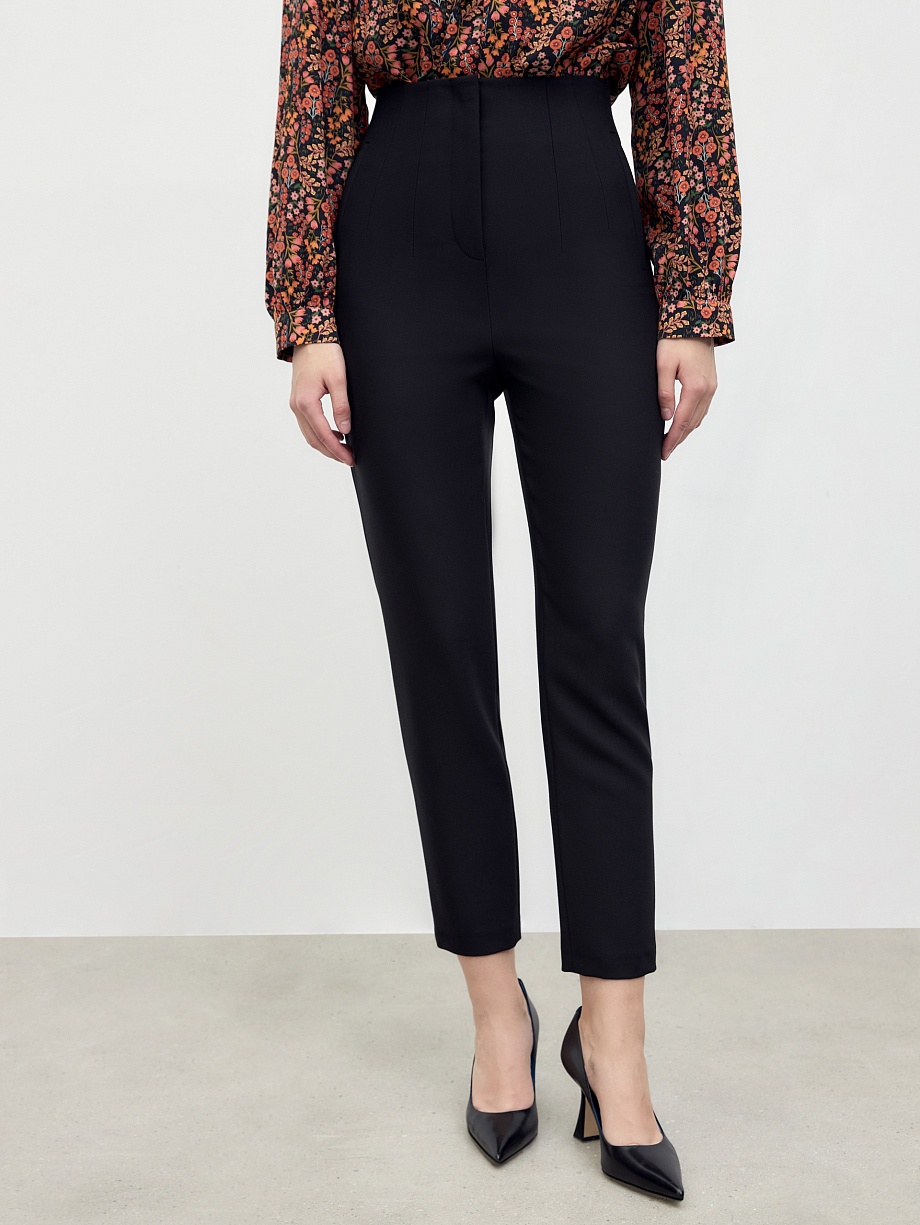 Зауженные брюки из костюмной ткани