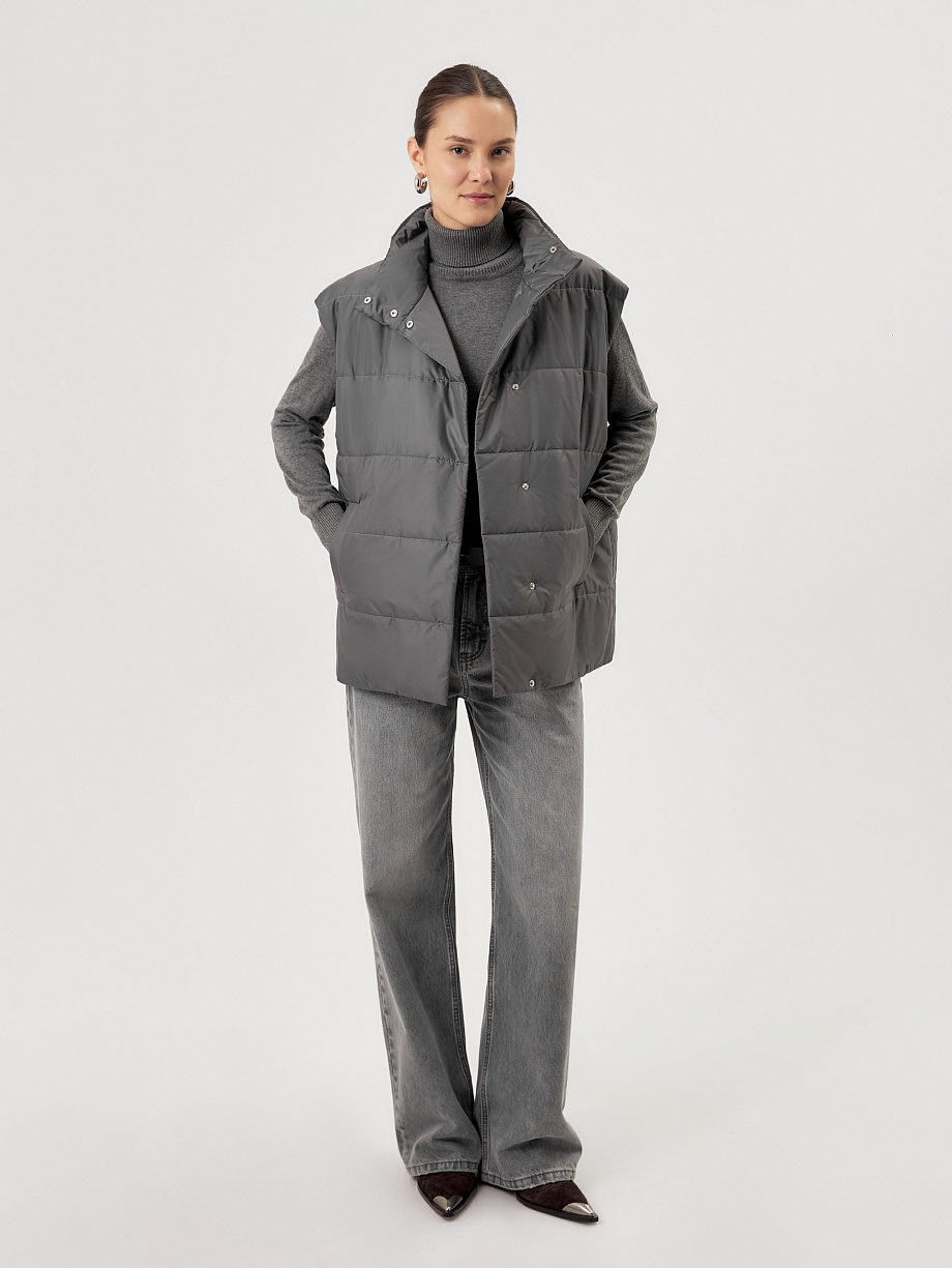 Стеганый жилет из плащевой ткани