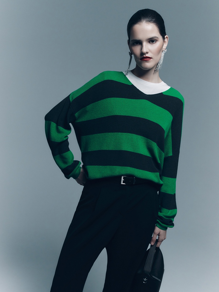 Джемпер из вискозы и хлопка в полоску