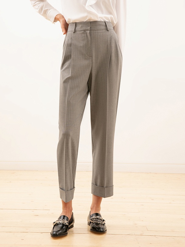 Укороченные женские брюки