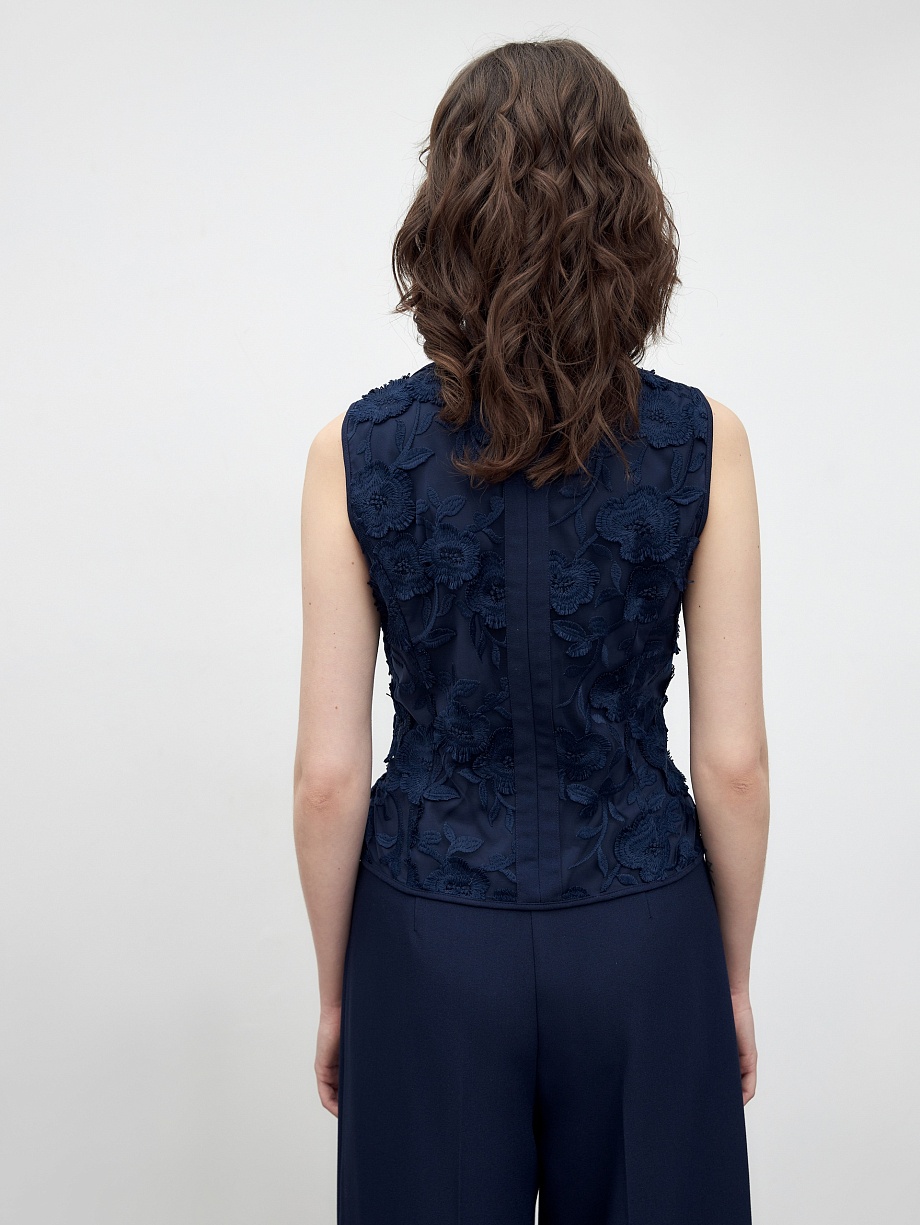 Блузка гипюровая без рукавов