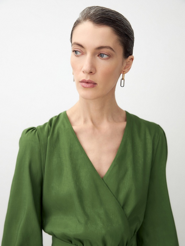 Платье миди с имитацией запаха и поясом