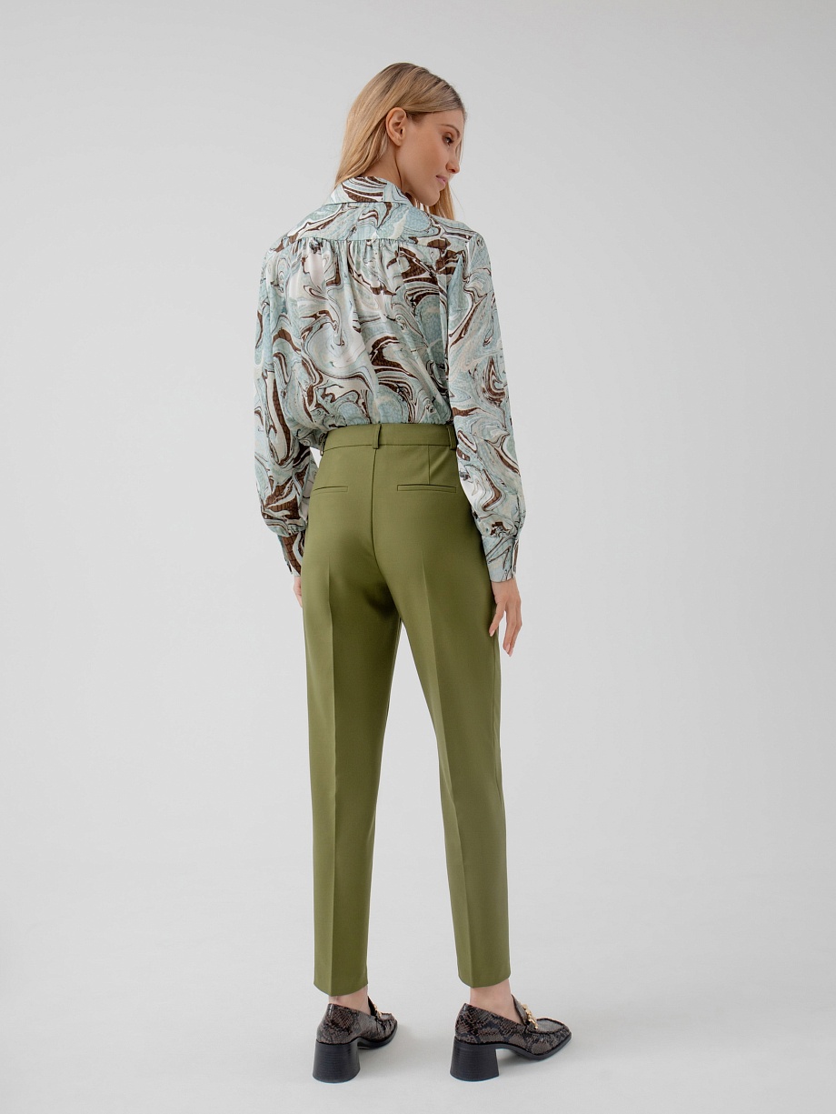 Классические брюки прямого силуэта