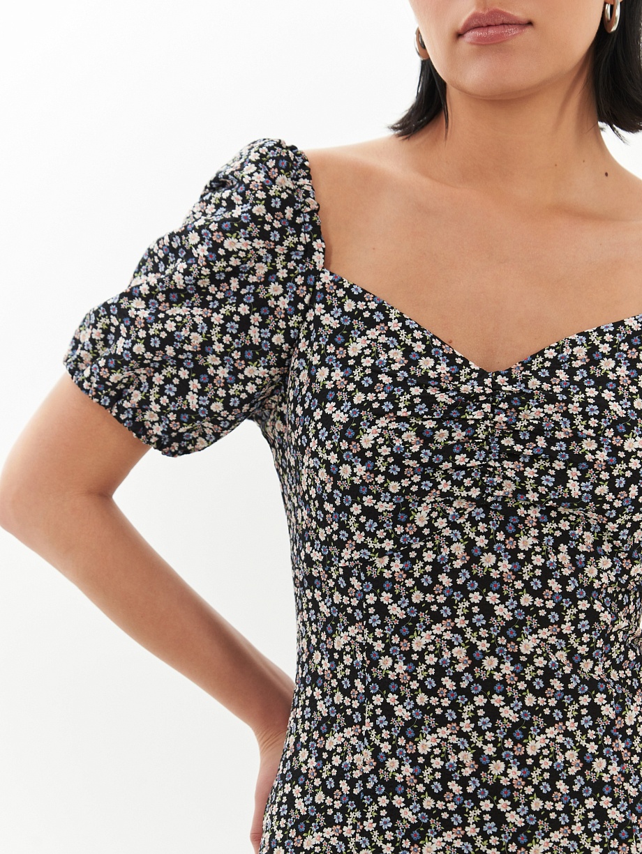 Летнее платье из хлопка с разрезом