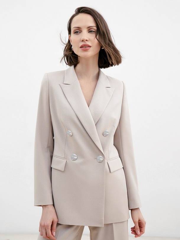 Жакет двубортный