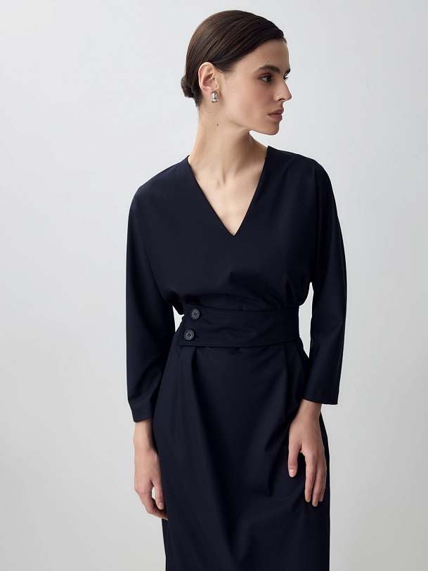 Прямое платье миди