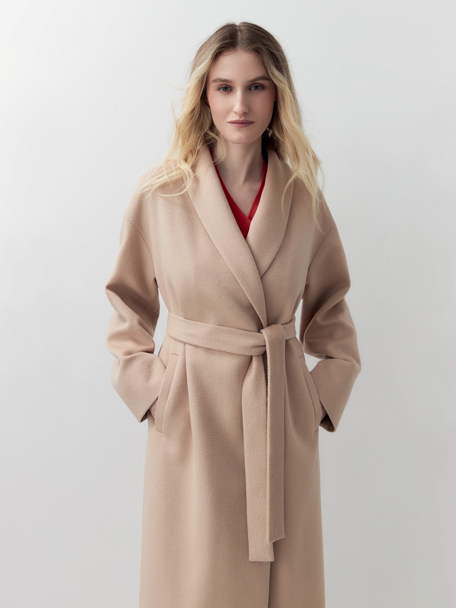 Демисезонное пальто из шерсти с мембраной