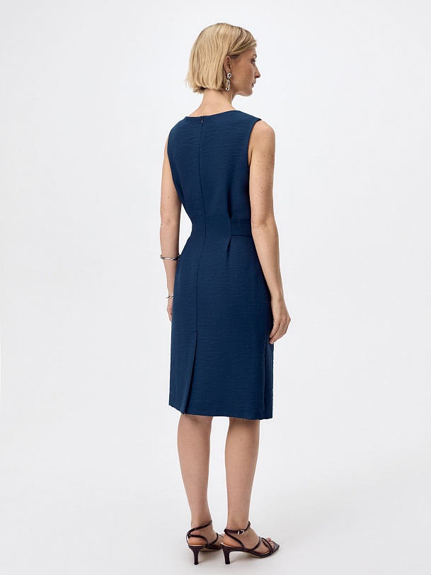 Платье на запах из вискозной ткани