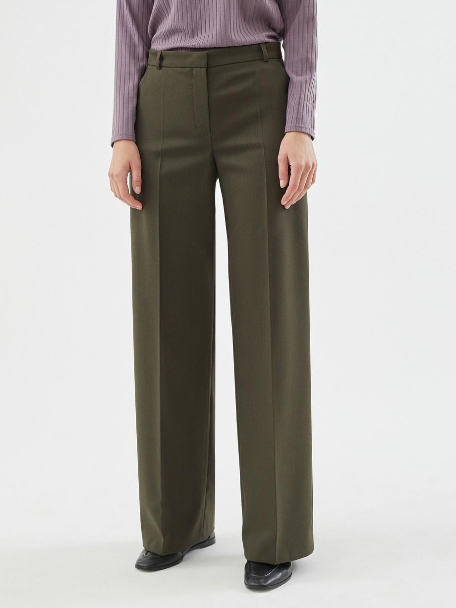 Классические брюки из костюмной ткани с шерстью