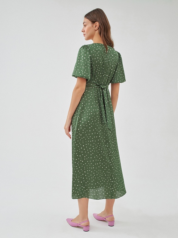 Платье в горошек с рукавами-буфами