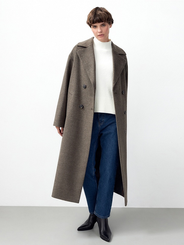 Шерстяное пальто с мембраной и утеплённой спинкой