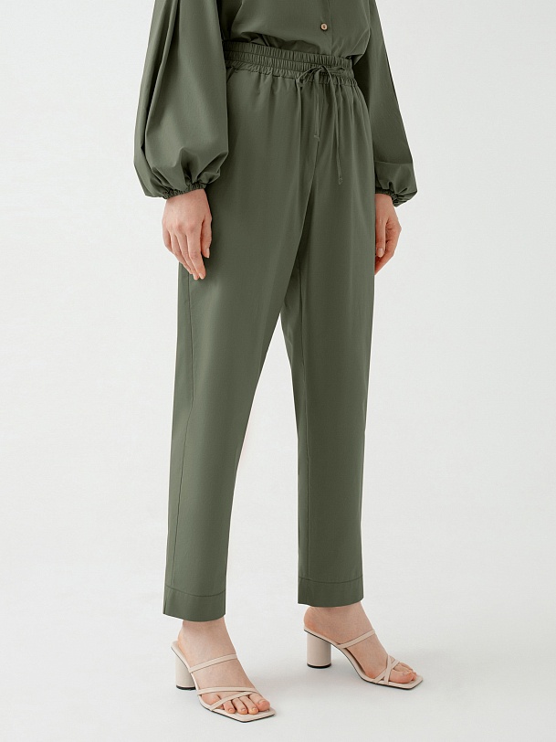 Хлопковые брюки-бананы с завязками