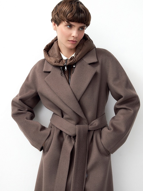 Пальто с мембраной, утеплённой спинкой и съёмным капюшоном POMPA