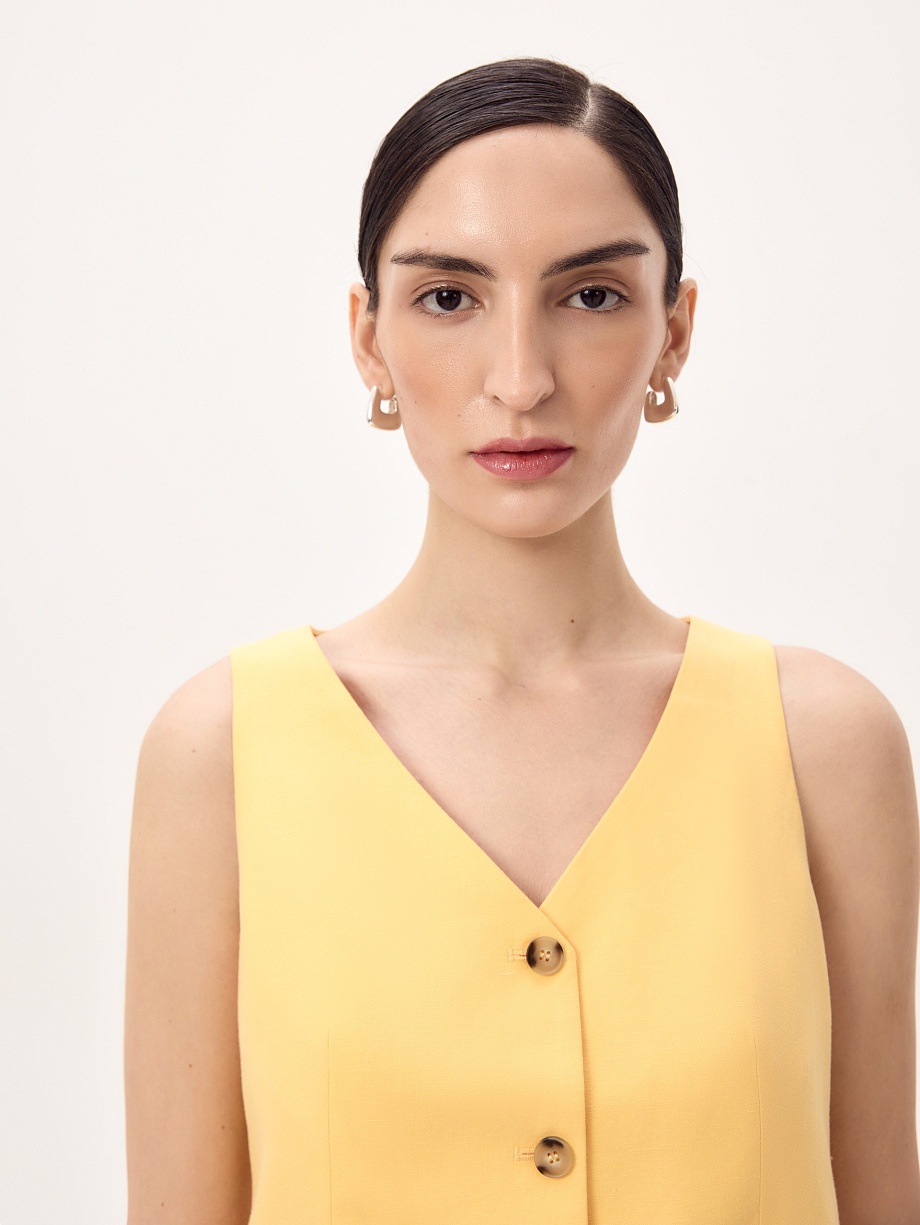 Жилет укороченный из хлопка и льна