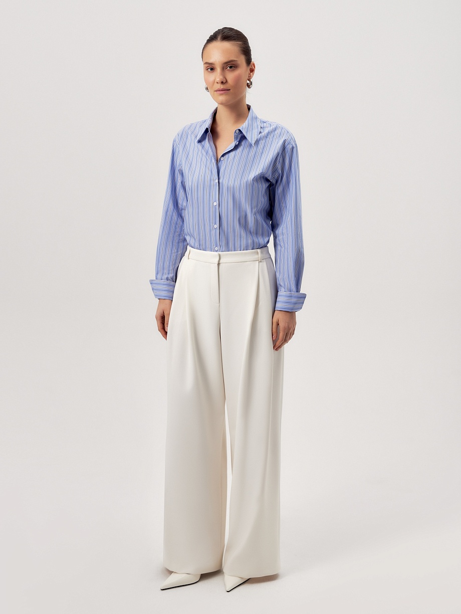 Широкие брюки со складками