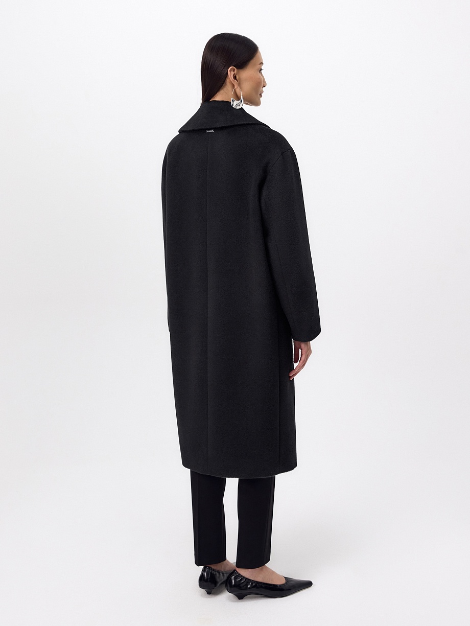 Пальто из премиальной шерсти с мембраной и утеплённой спинкой