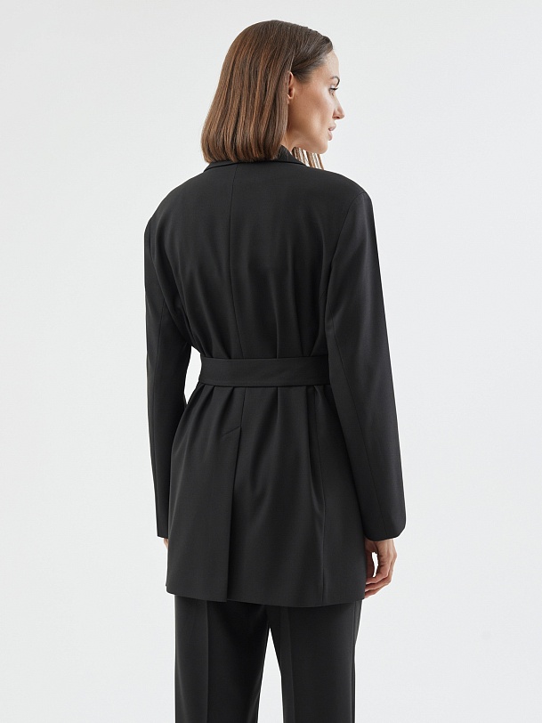 Удлиненный двубортный жакет из костюмной ткани