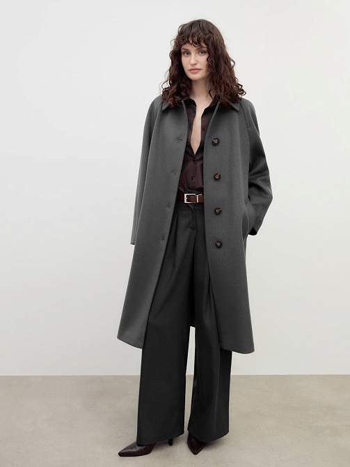 Шерстяное демисезонное пальто с мембраной