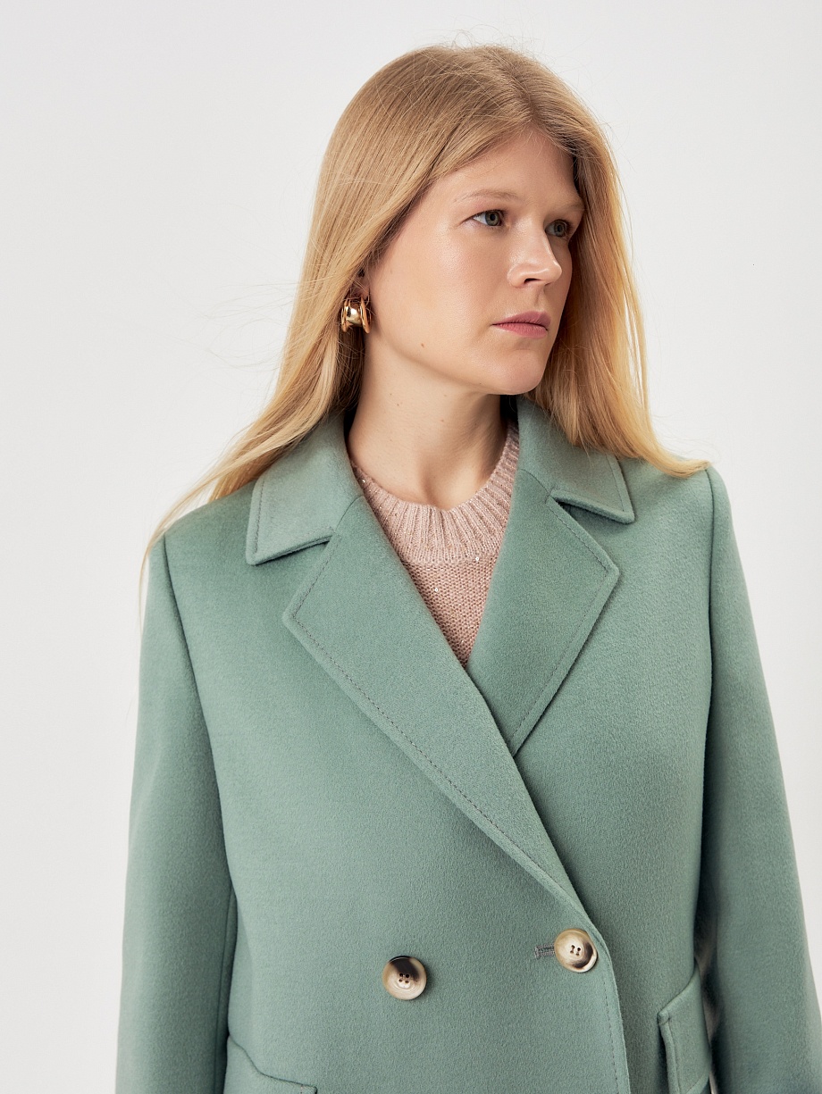 Двубортное пальто-трапеция с мембраной